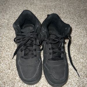 All black Nike Sneakers big boys size 5y